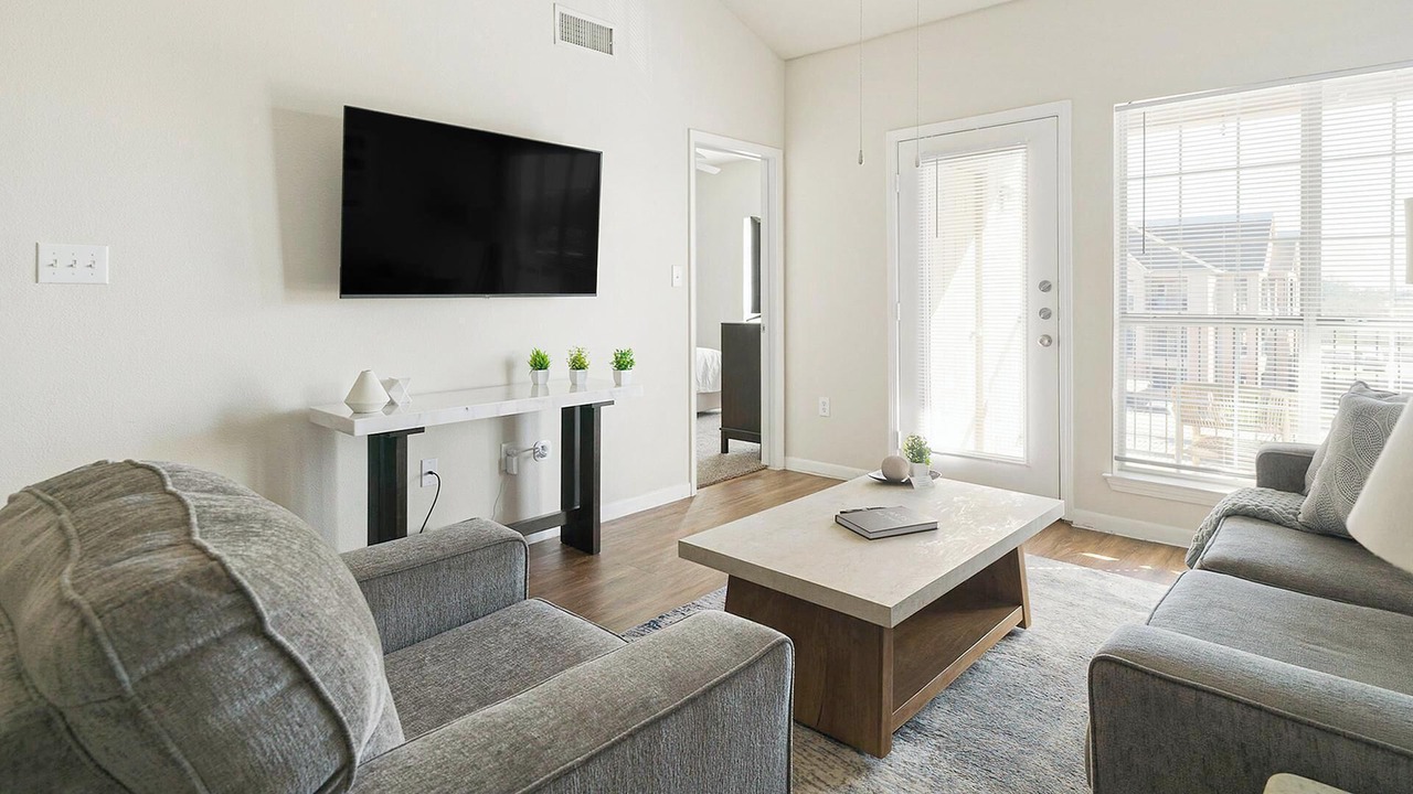 Photo of Livingroom in Southbelt/Ellington