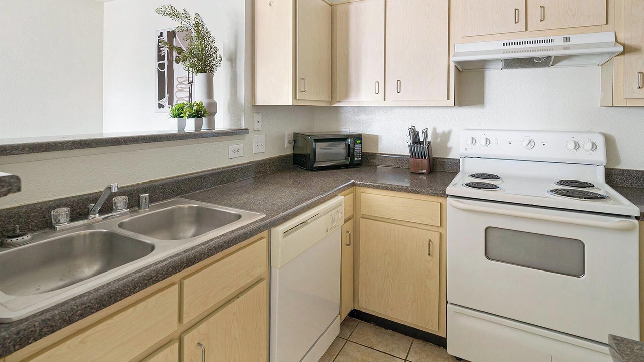 Photo of Kitchen in Southbelt/Ellington