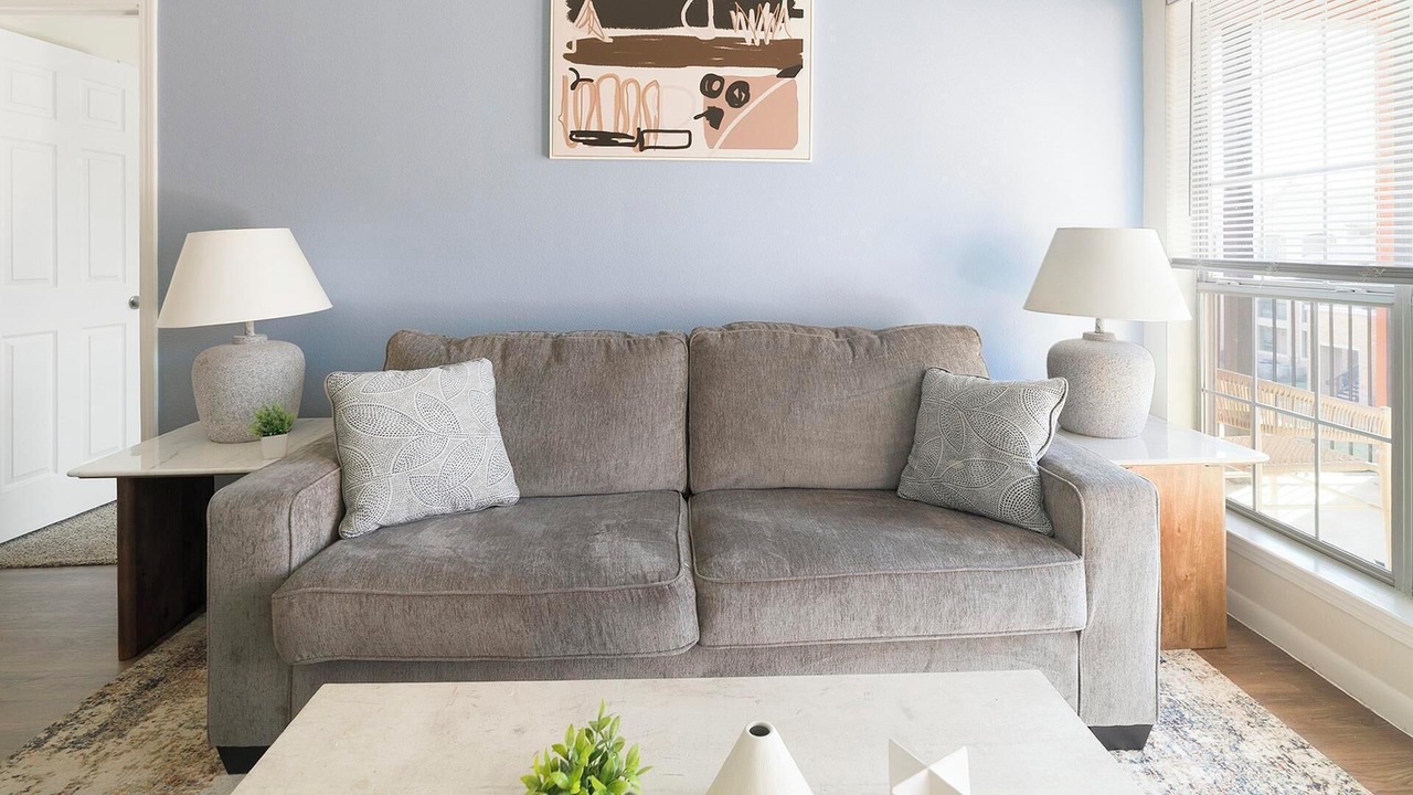 Photo of Livingroom in Southbelt/Ellington