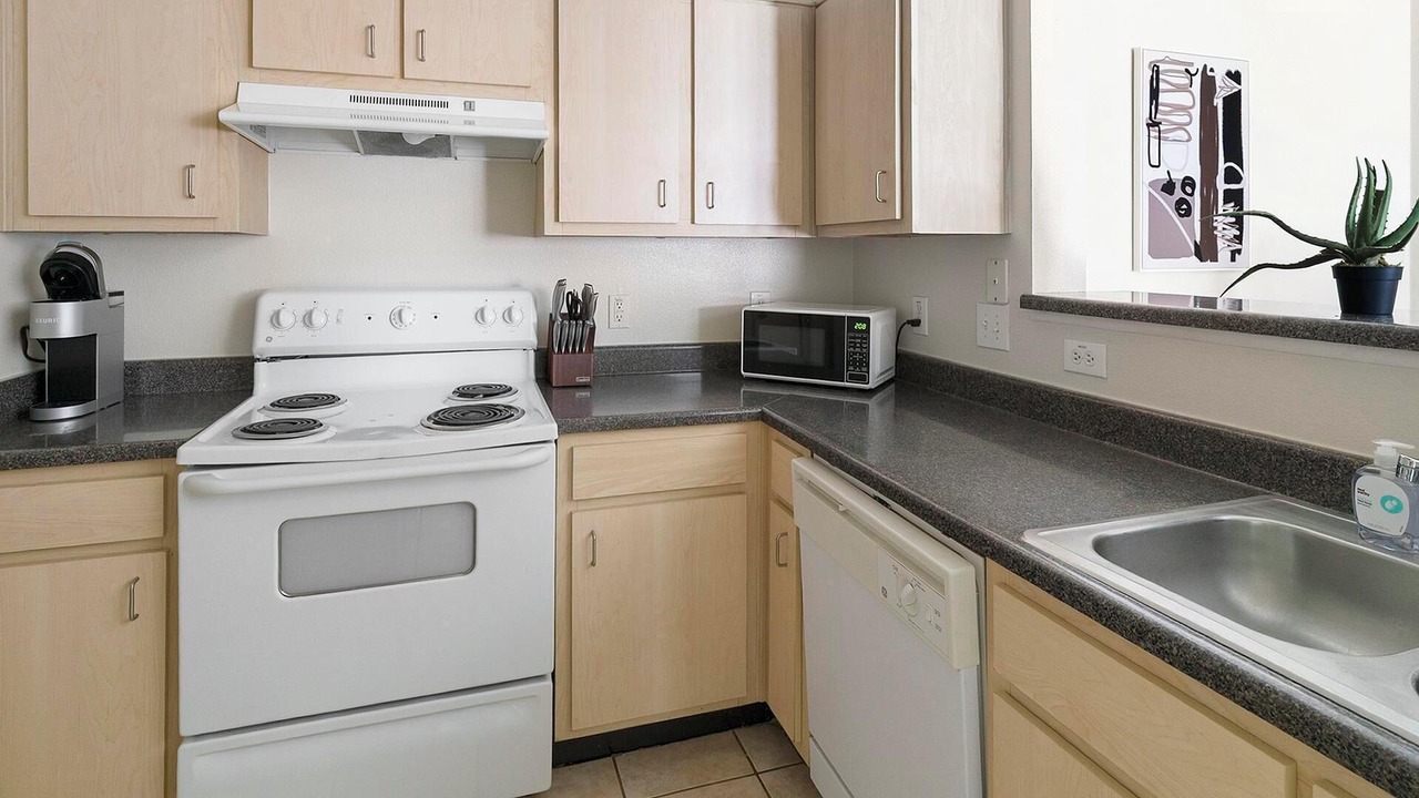 Photo of Kitchen in Southbelt/Ellington