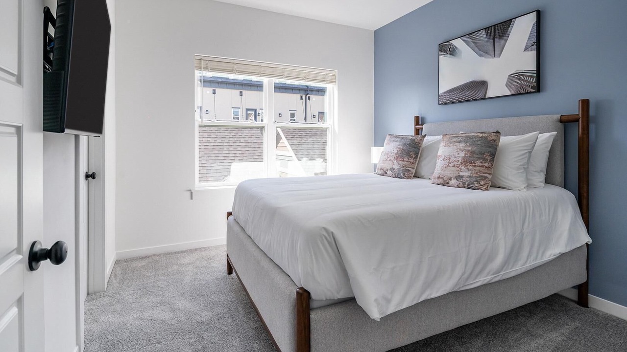 Photo of Bedroom in Lee's Summit