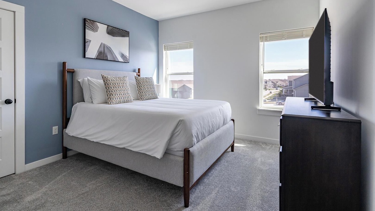 Photo of Bedroom in Lee's Summit