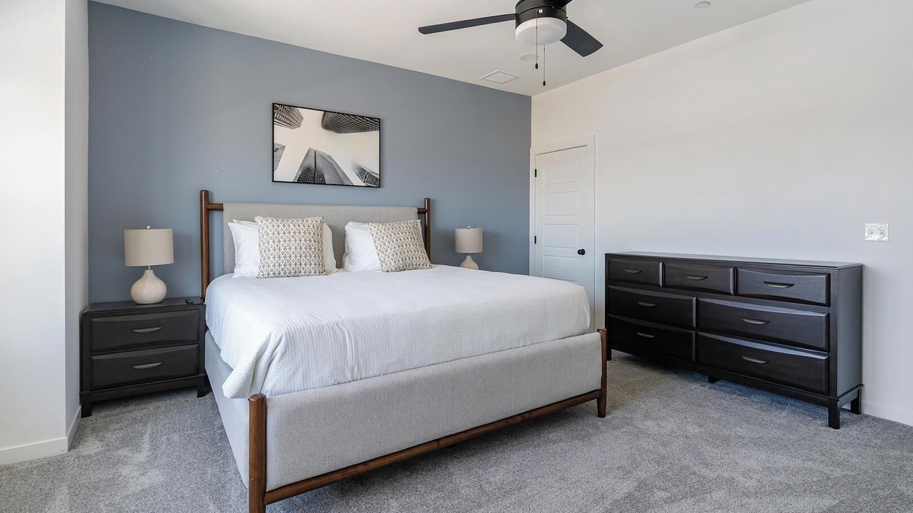Photo of Bedroom in Lee's Summit