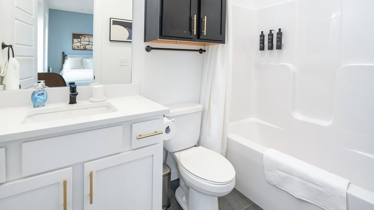 Photo of Bathroom in Lee's Summit