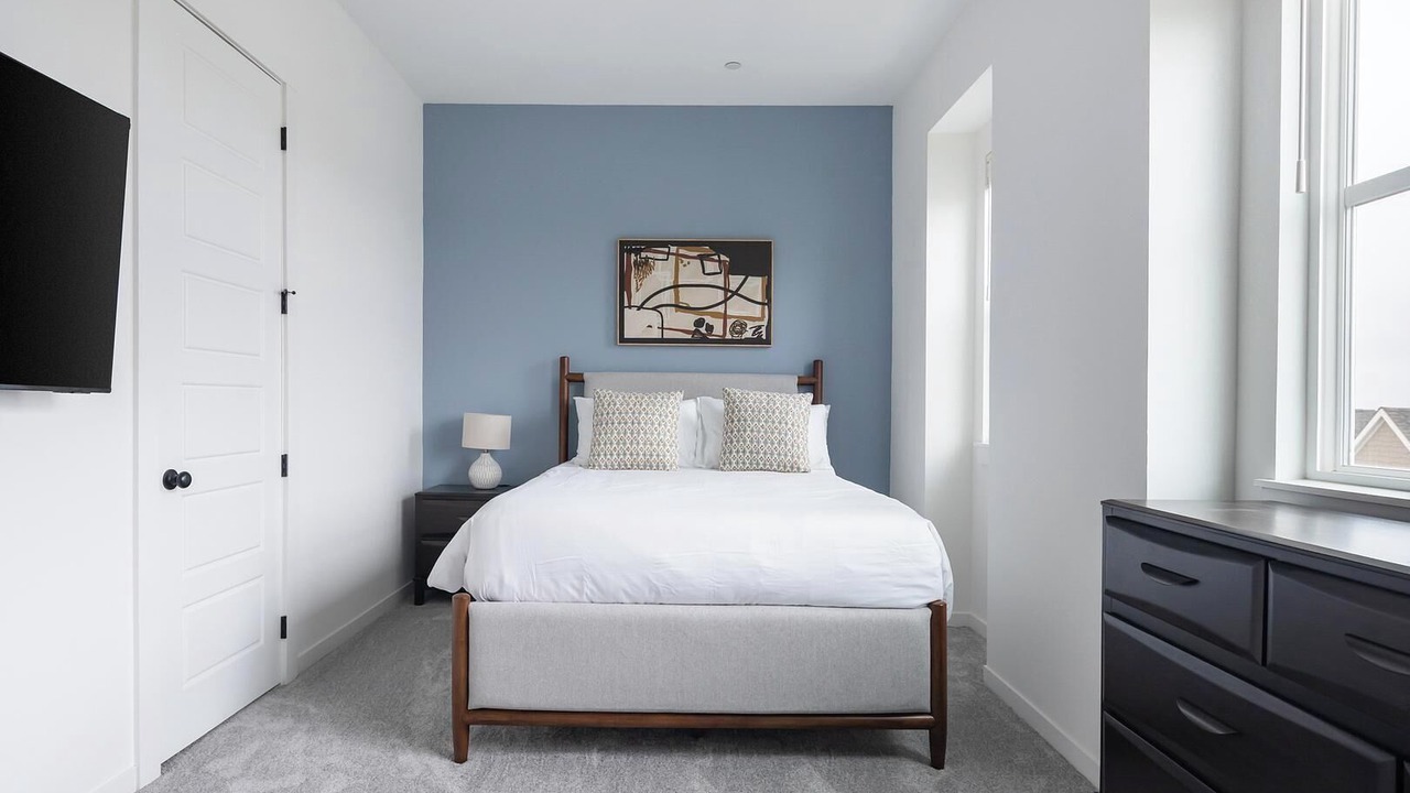 Photo of Bedroom in Lee's Summit