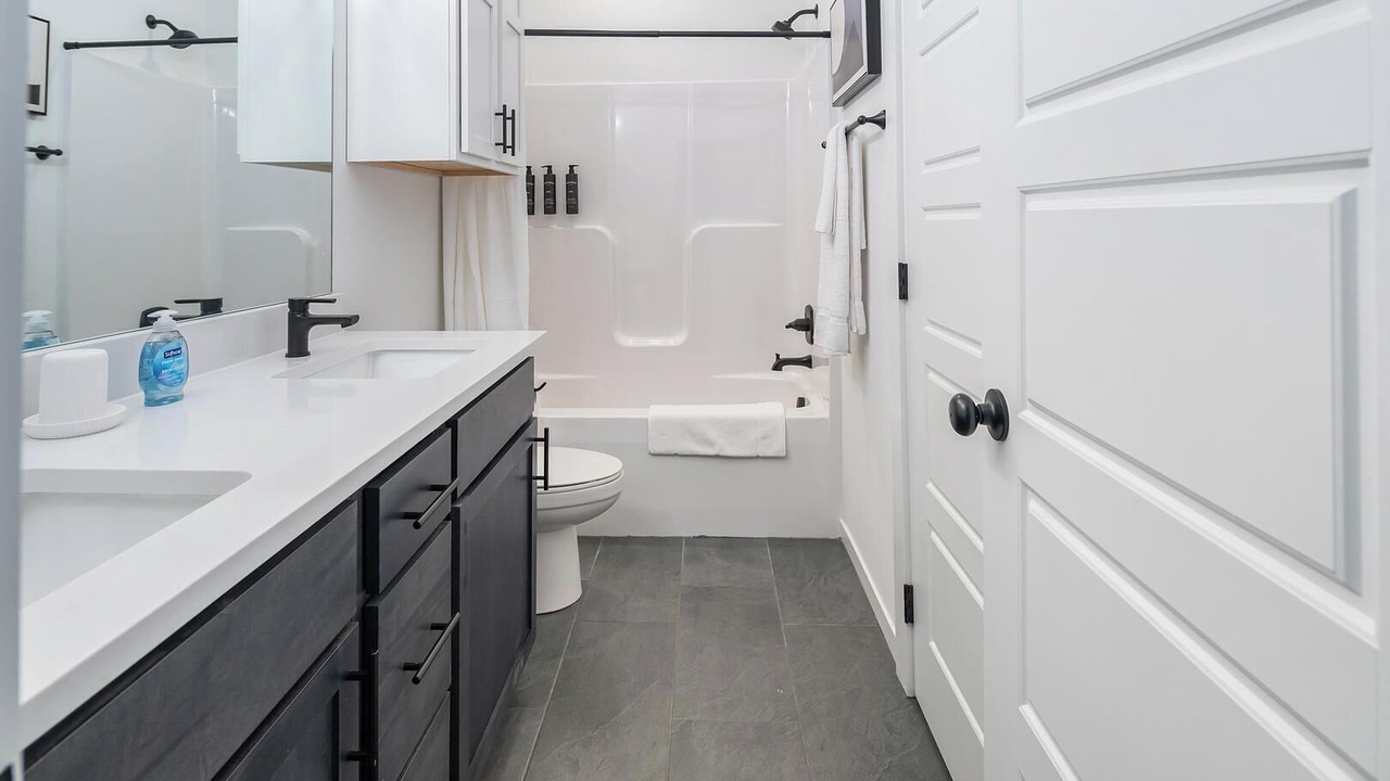 Photo of Bathroom in Lee's Summit
