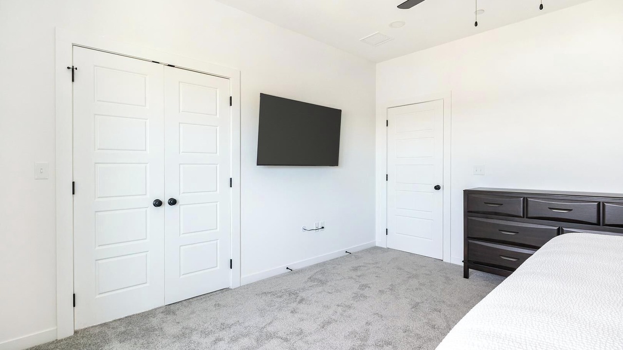 Photo of Bedroom in Lee's Summit