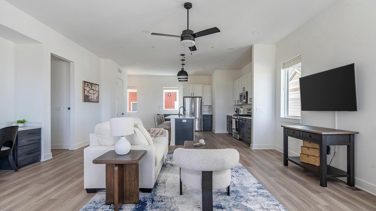Photo of Livingroom in Lee's Summit