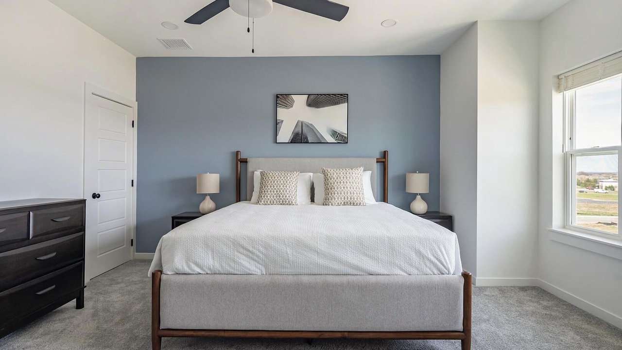Photo of Bedroom in Lee's Summit