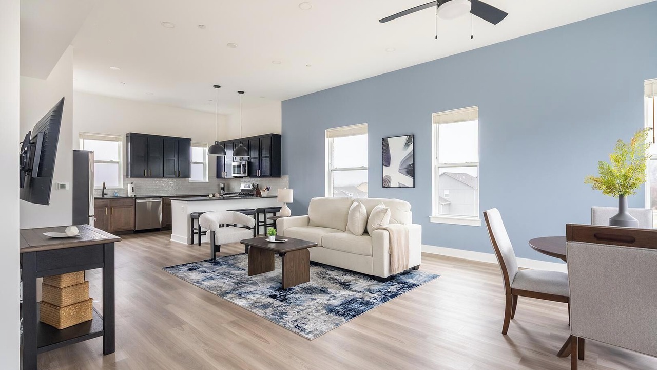Photo of Livingroom in Lee's Summit