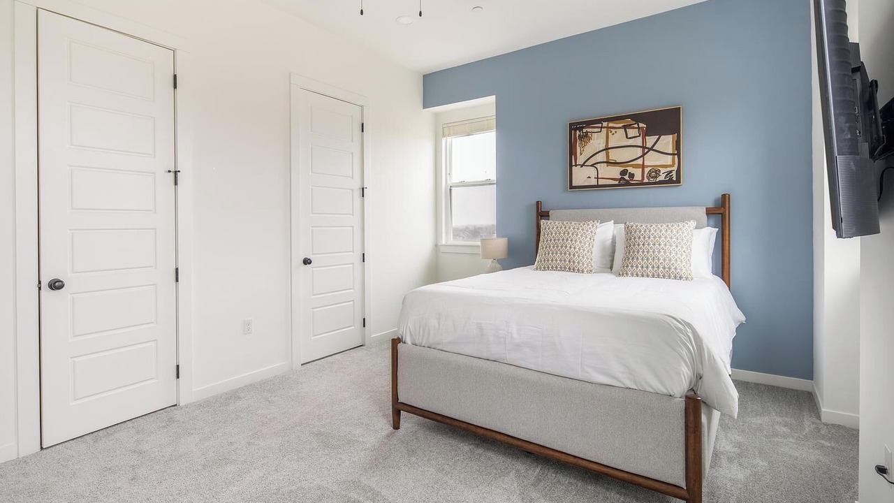 Photo of Bedroom in Lee's Summit
