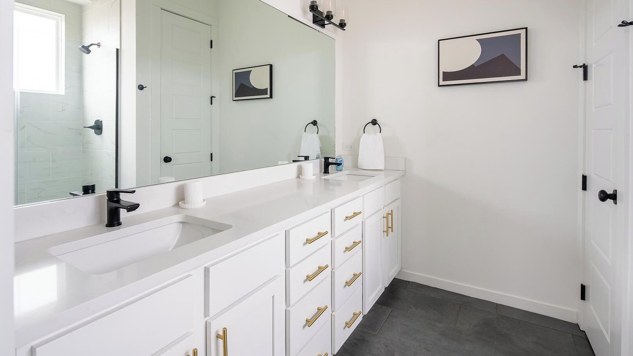 Photo of Bathroom in Lee's Summit