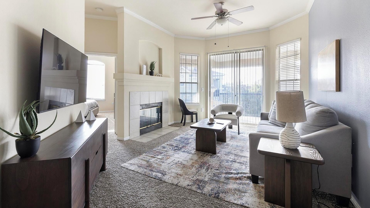 Photo of Livingroom in Lewisville