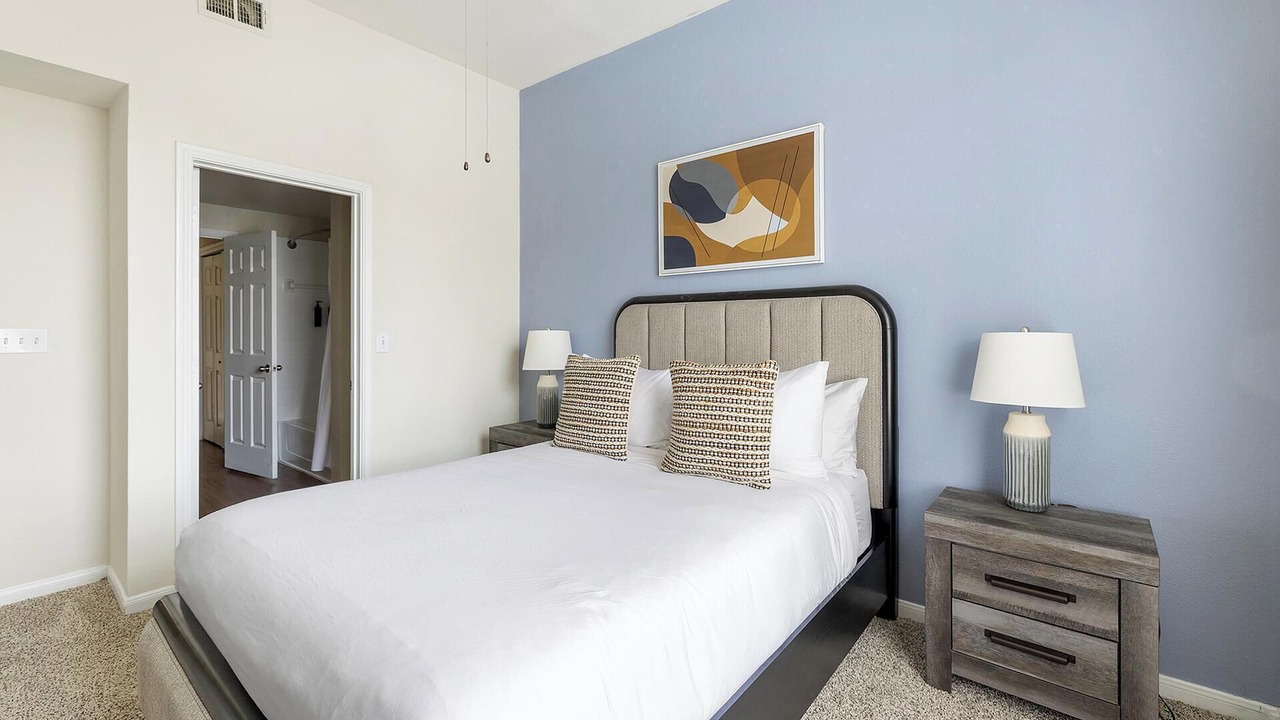 Photo of Bedroom in Lewisville