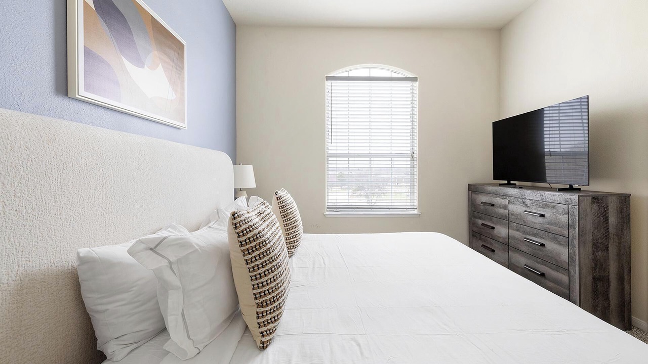 Photo of Bedroom in Lewisville