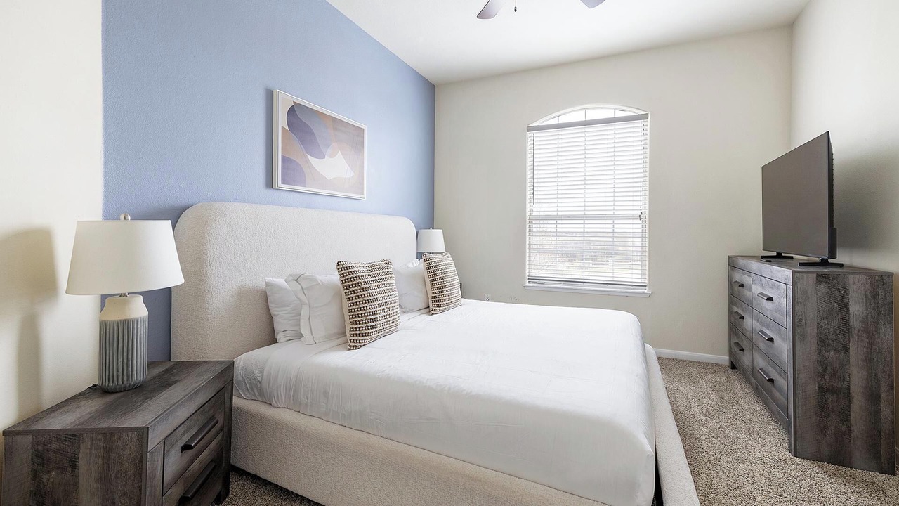 Photo of Bedroom in Lewisville