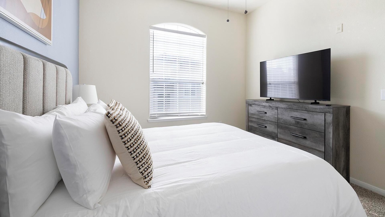 Photo of Bedroom in Lewisville