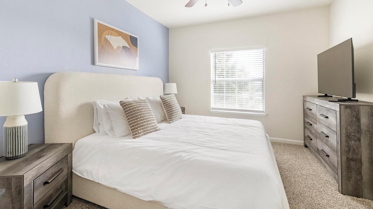 Photo of Bedroom in Lewisville