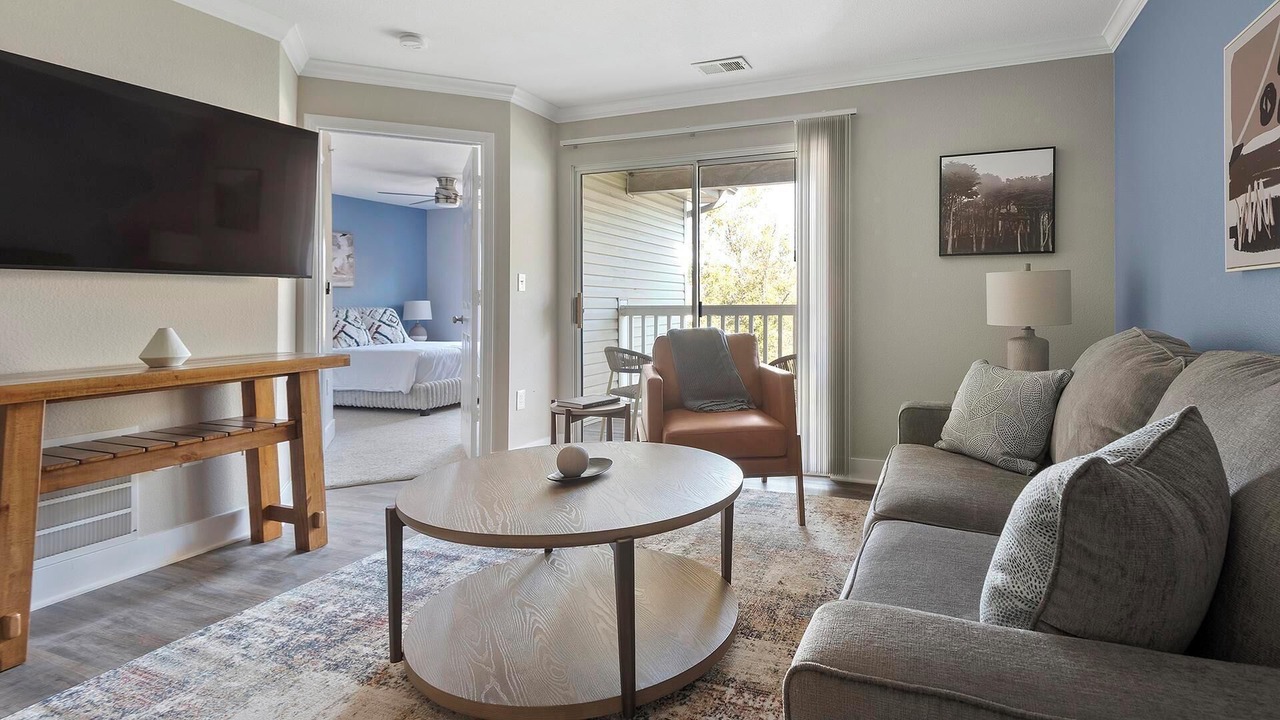 Photo of Livingroom in Eureka