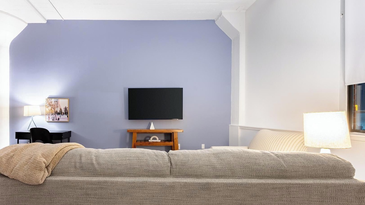 Photo of Livingroom in Metro Center