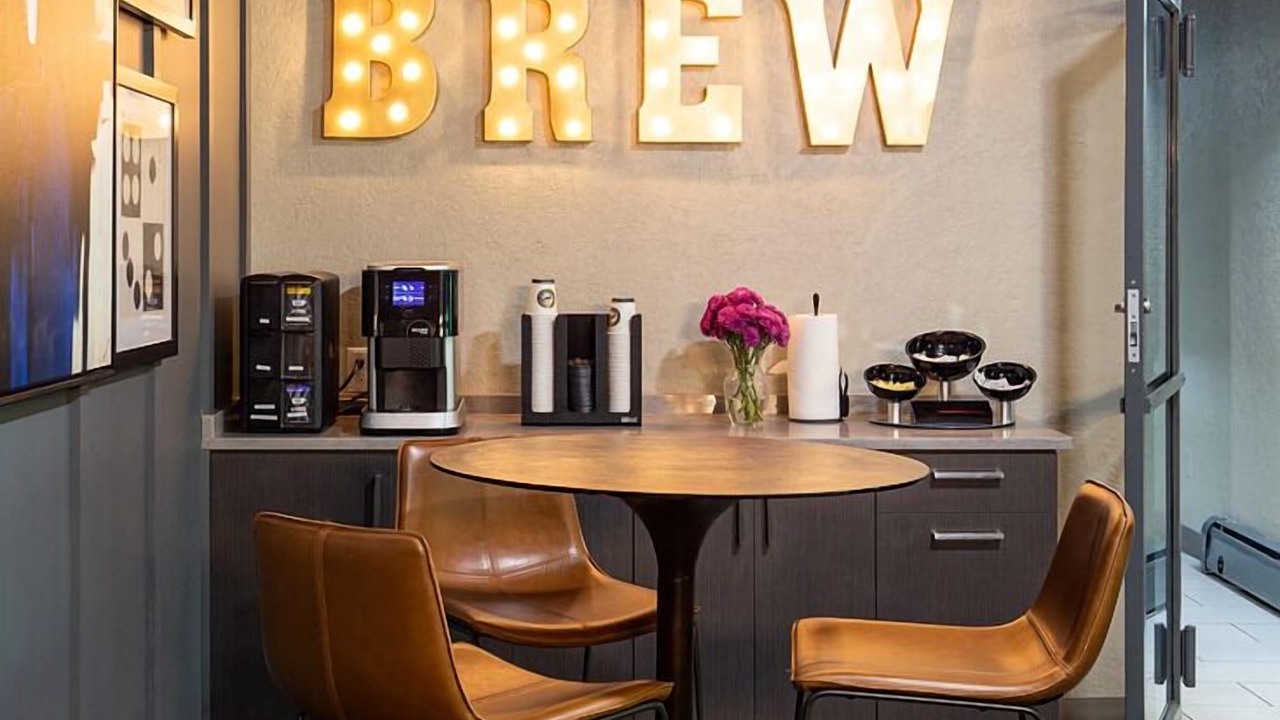 Photo of Others in Metro Center