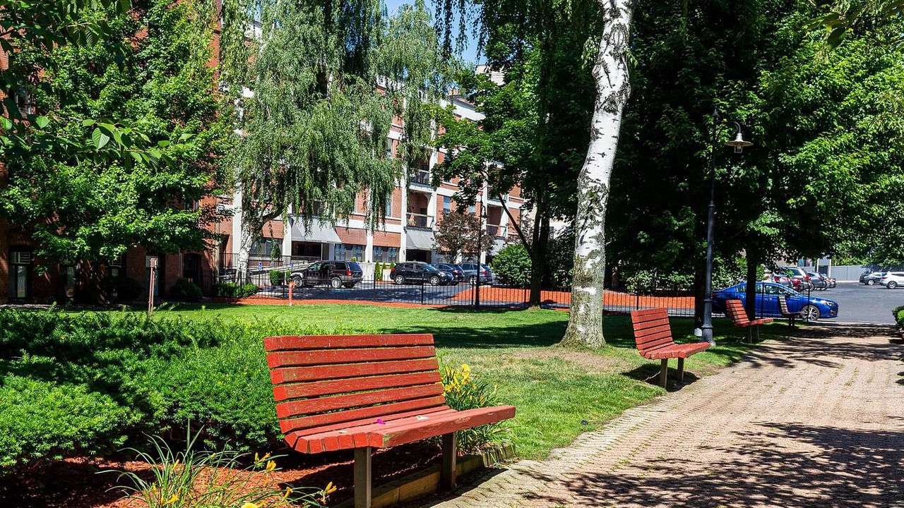 Photo of Outdoor in Metro Center