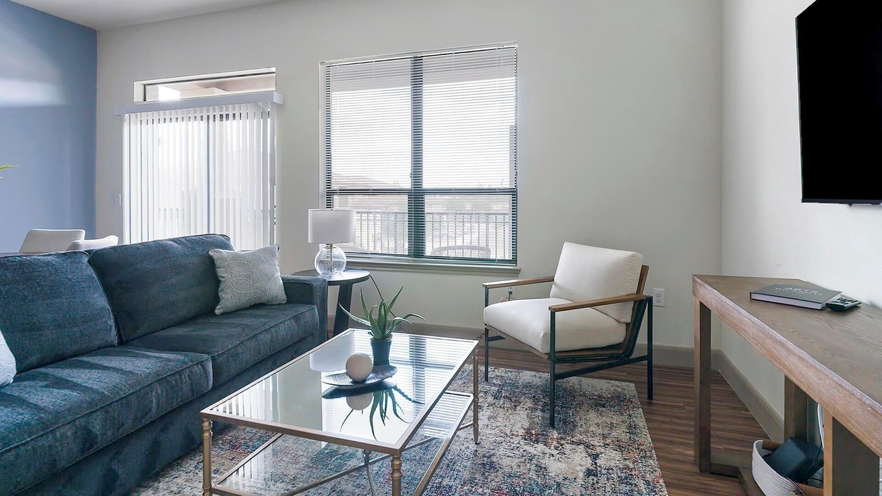 Photo of Livingroom in Spring
