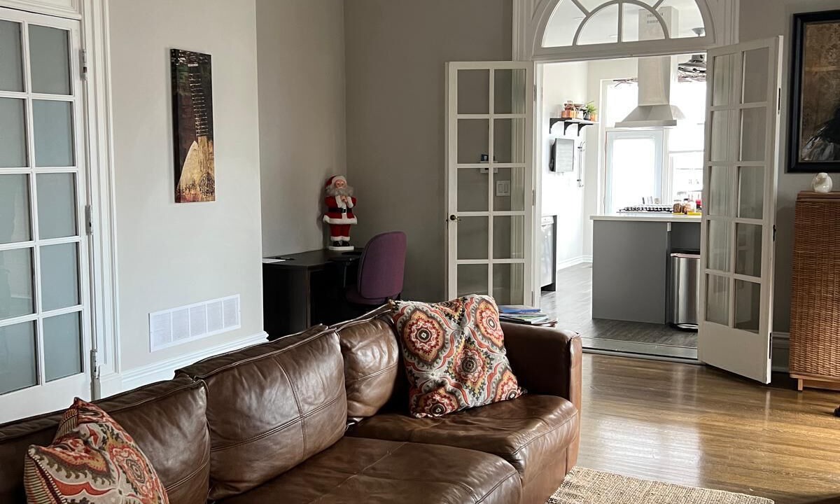 Photo of Livingroom in Hamilton
