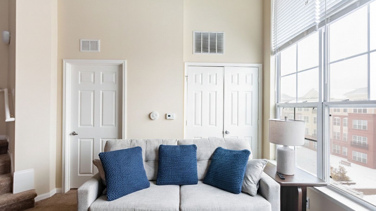 Photo of Livingroom in West New Haven