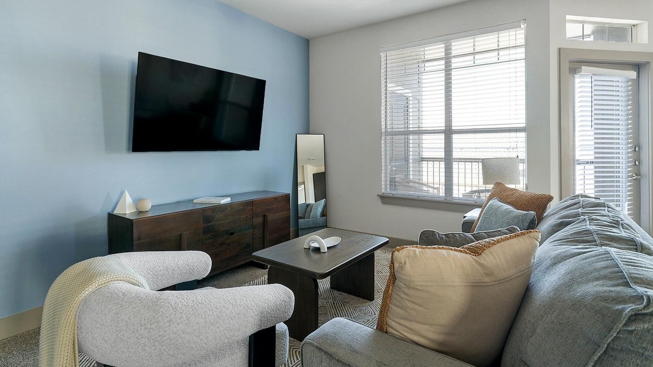 Photo of Livingroom in Spring