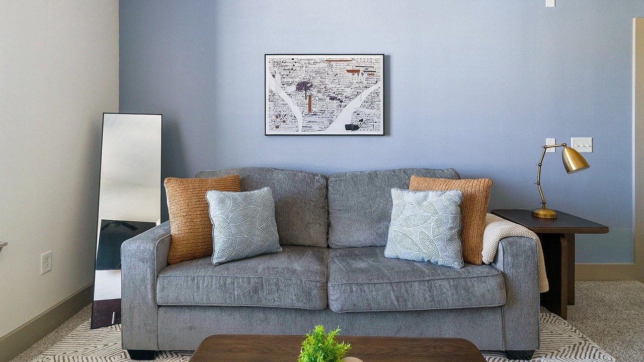 Photo of Livingroom in Spring