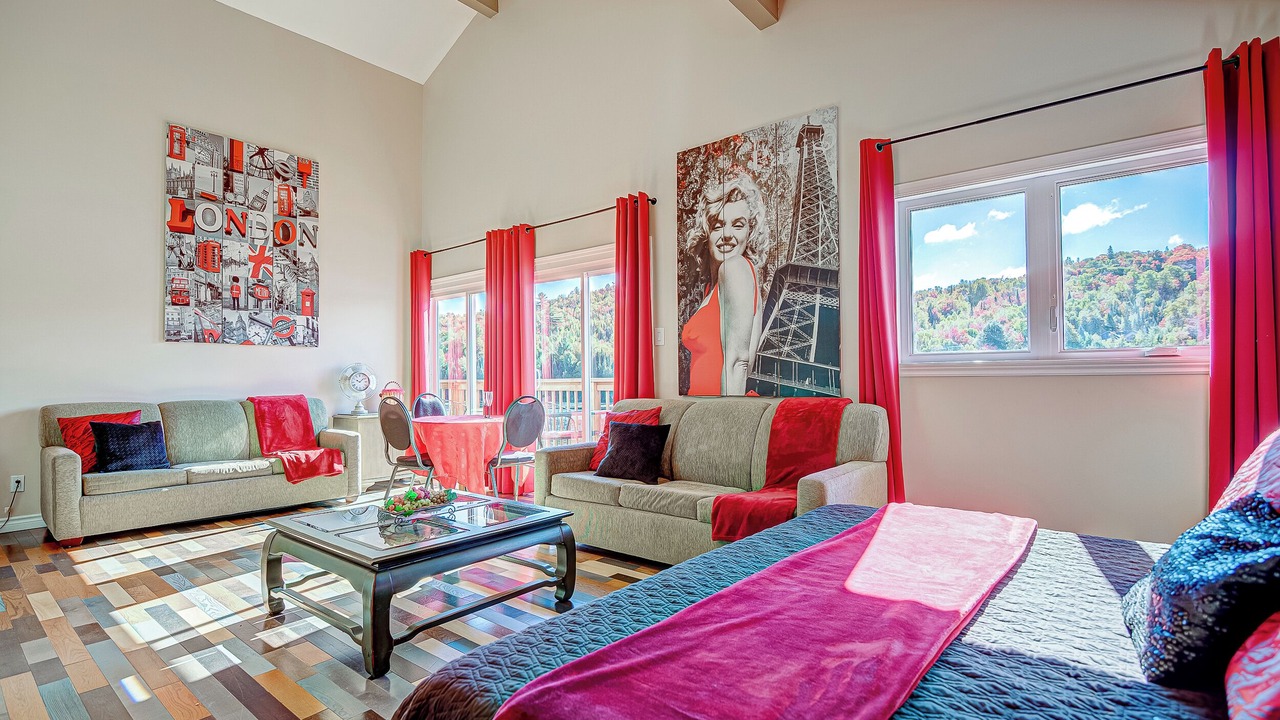Photo of Livingroom in Sainte-Adele