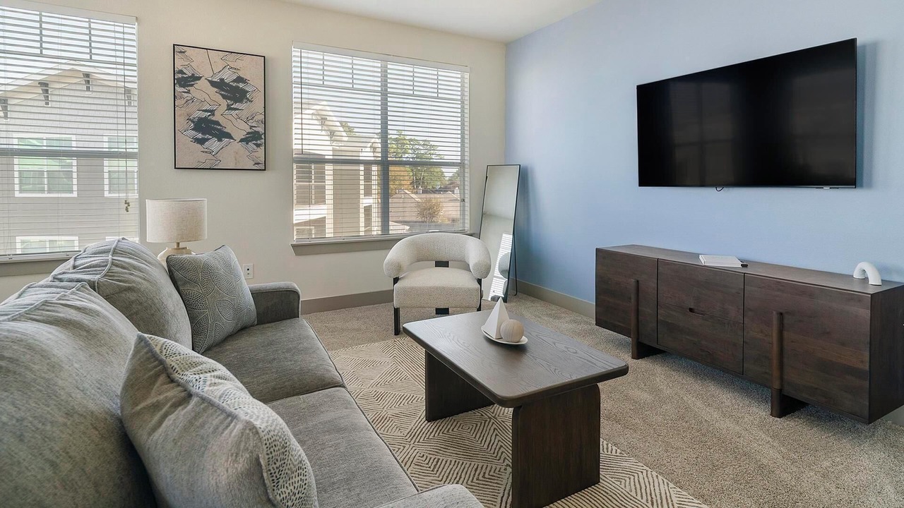 Photo of Livingroom in Spring