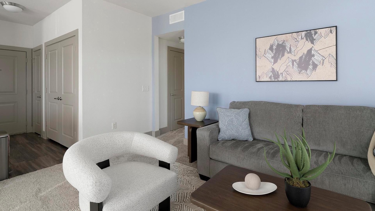 Photo of Livingroom in Spring