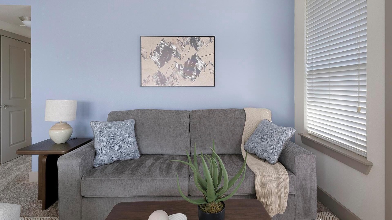 Photo of Livingroom in Spring