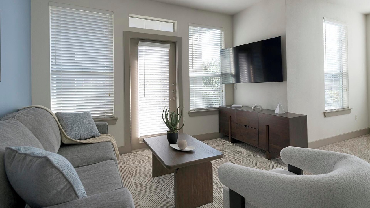 Photo of Livingroom in Spring