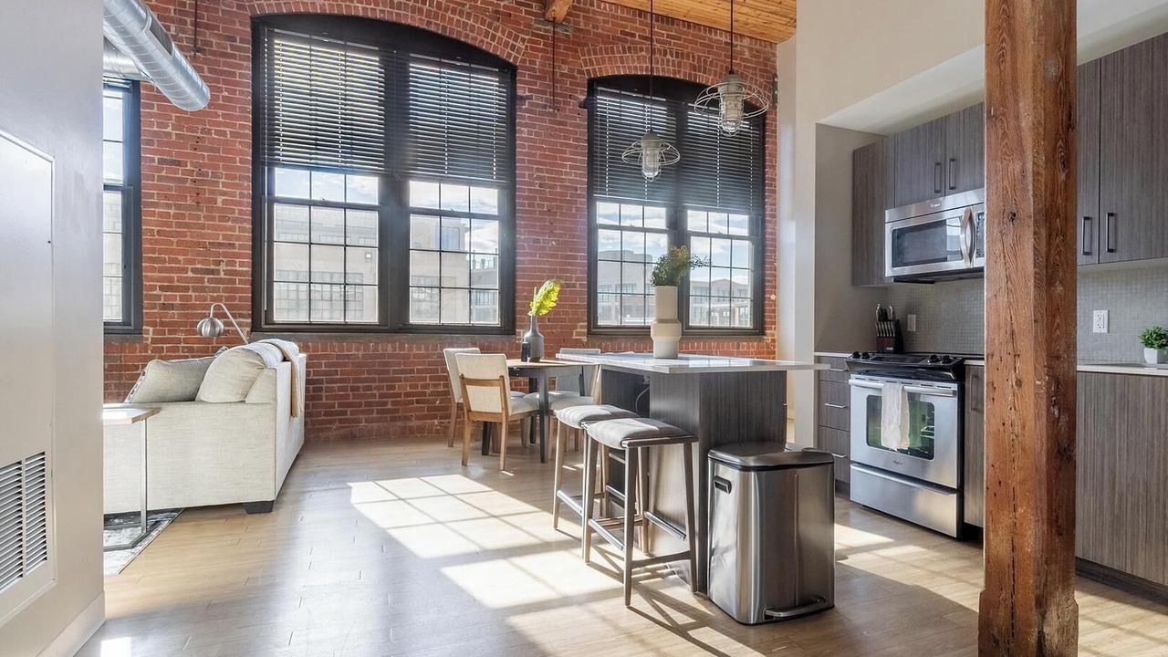 Photo of Livingroom in Prospect Hill