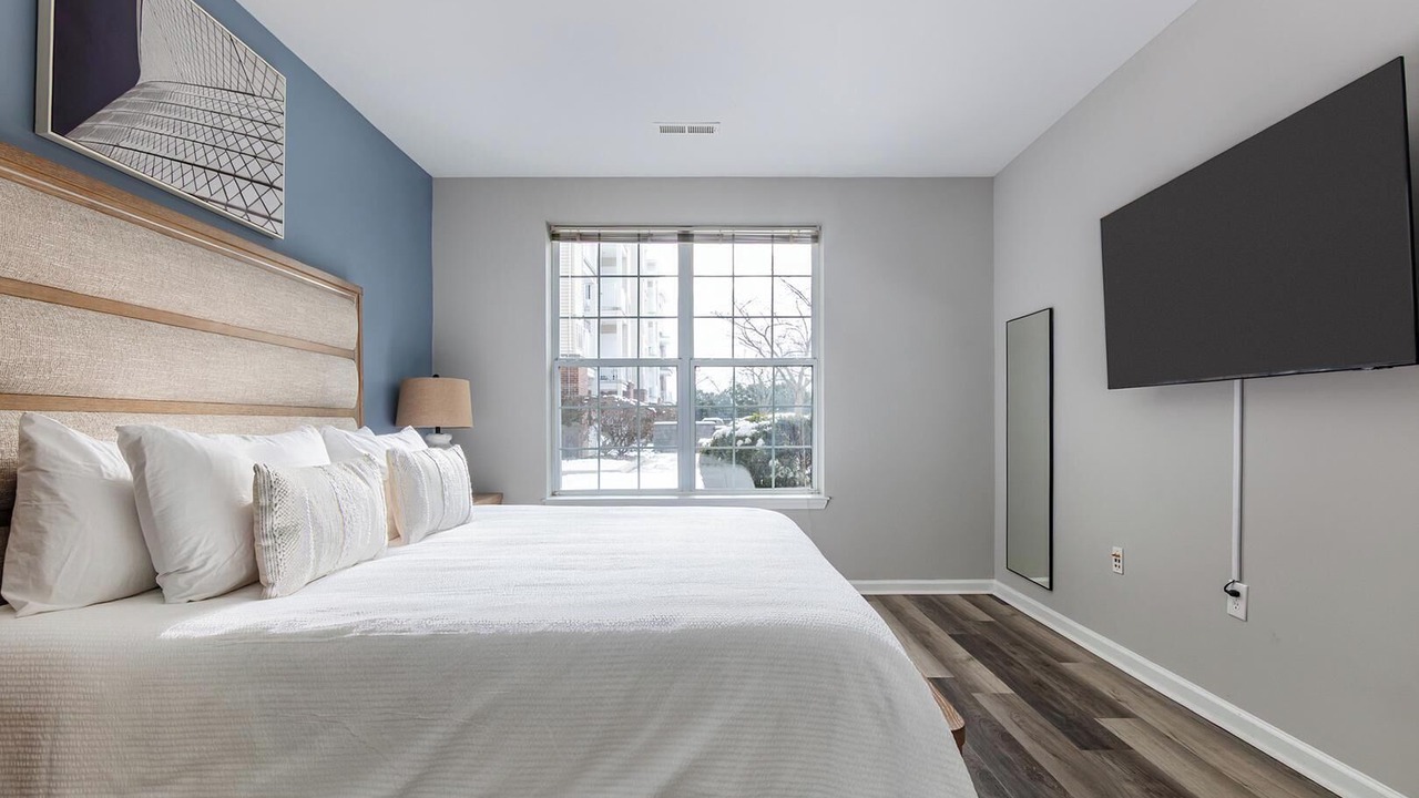 Photo of Bedroom in Raritan