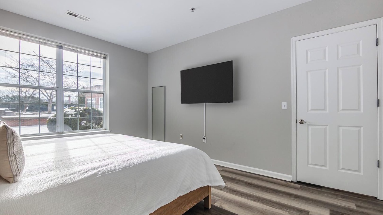 Photo of Bedroom in Raritan
