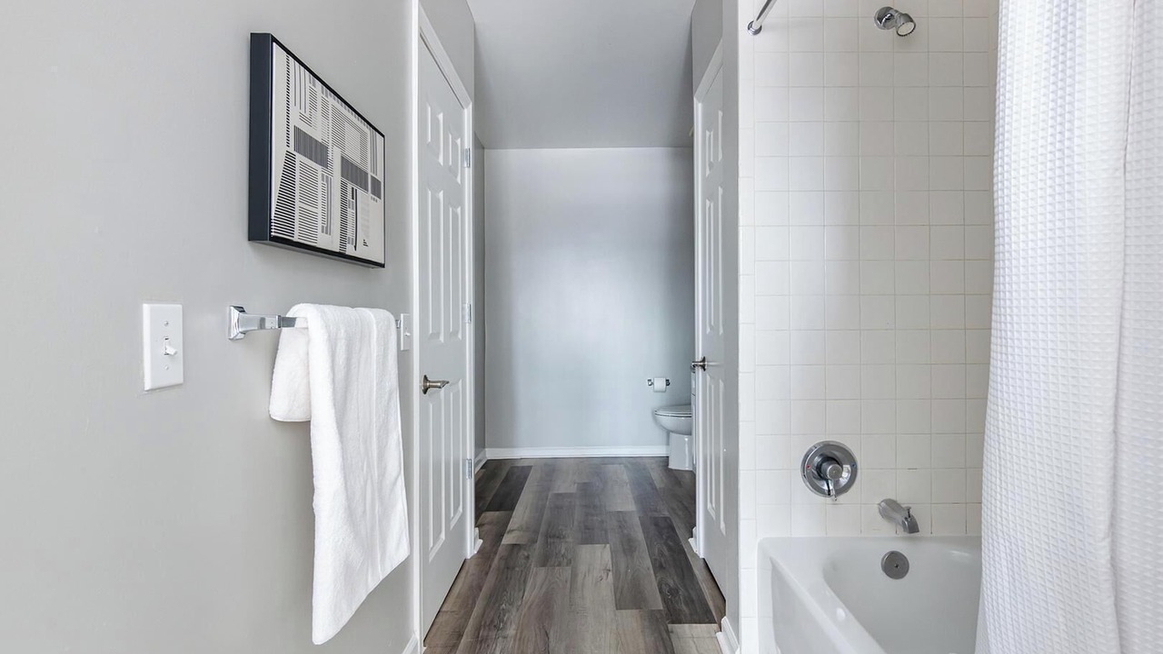 Photo of Bathroom in Raritan