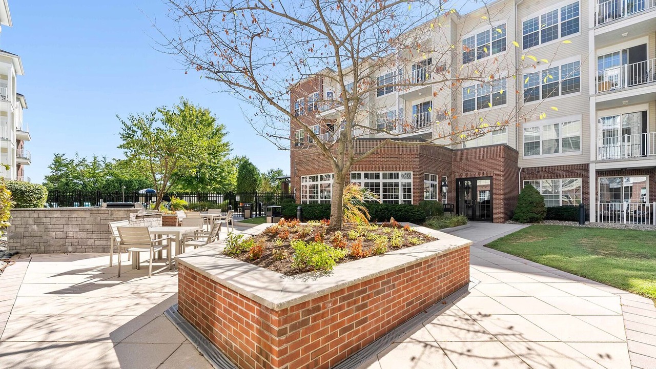 Photo of Outdoor in Raritan