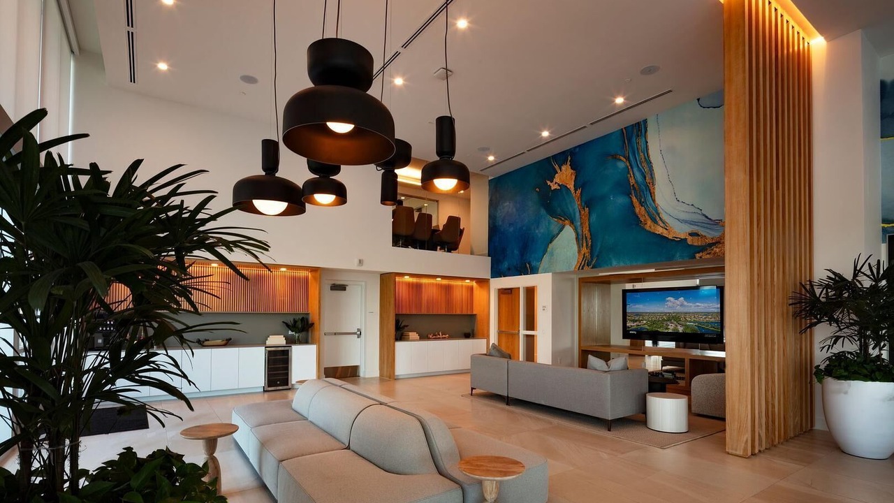 Photo of Livingroom in East Naples