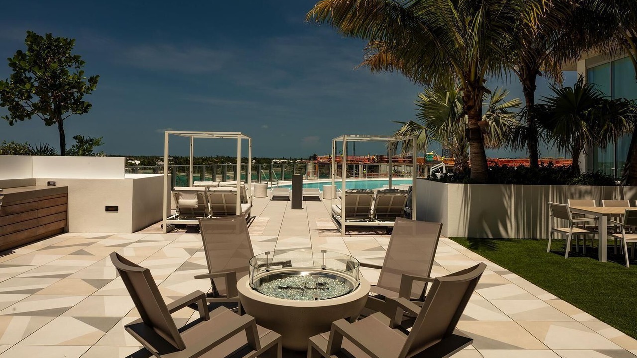 Photo of Patio Balcony in East Naples