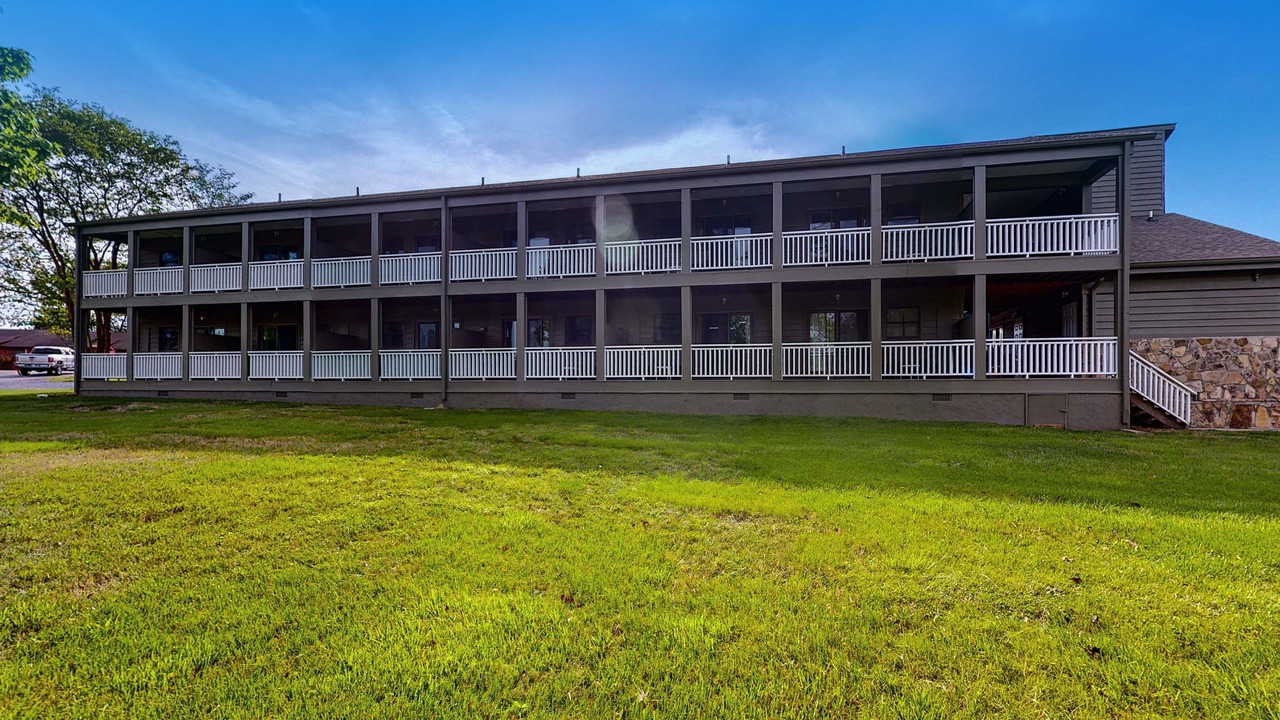 Photo of Outdoor in Baneberry