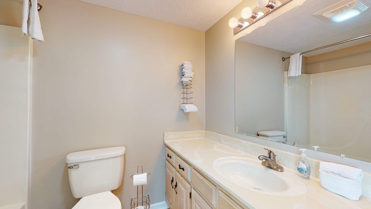 Photo of Bathroom in Baneberry