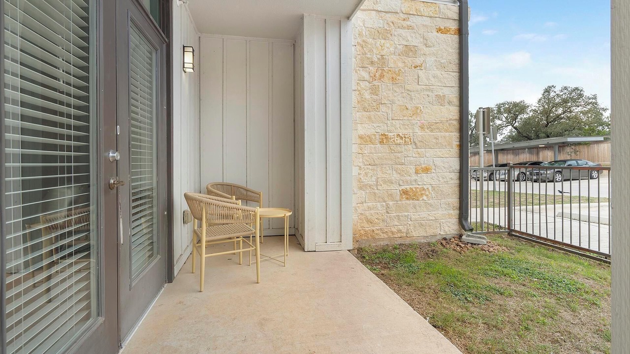 Photo of Patio Balcony in Far North Central