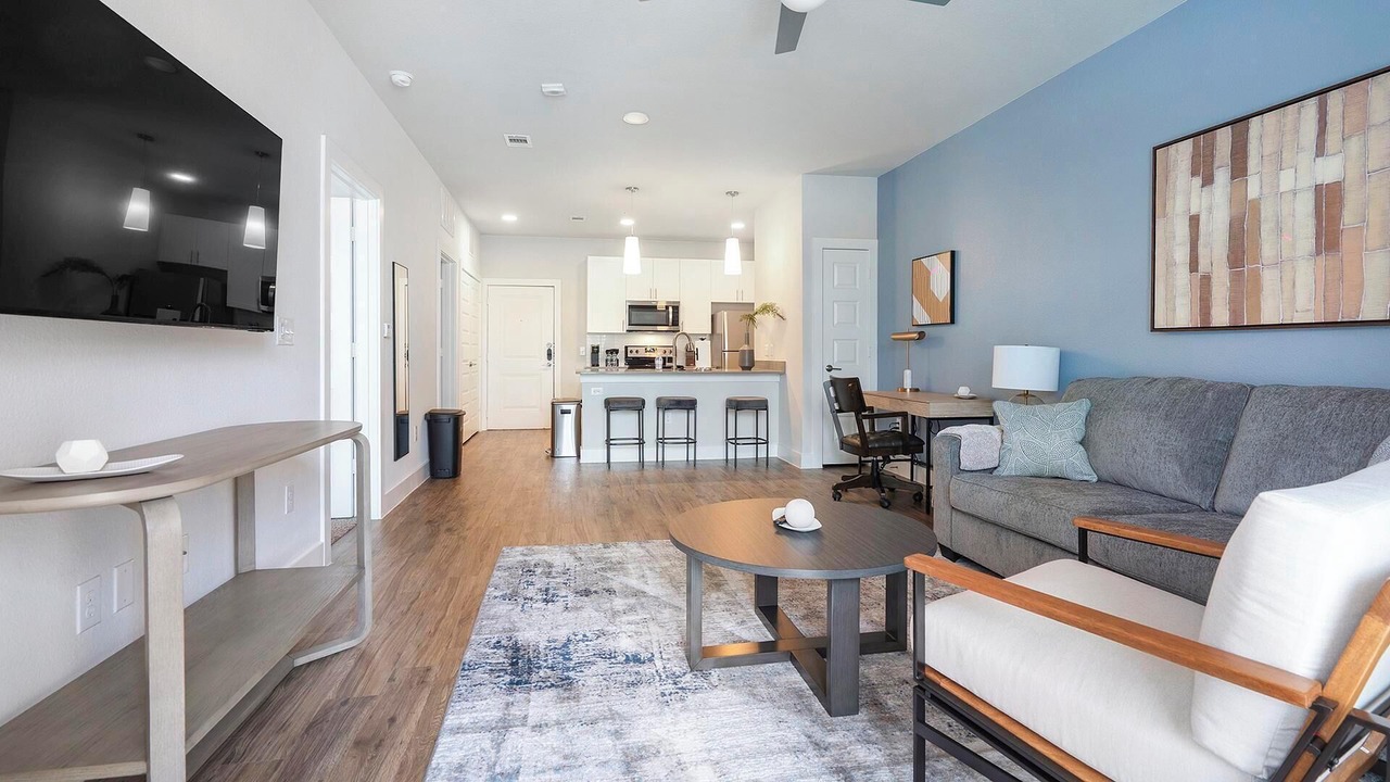 Photo of Livingroom in Far North Central