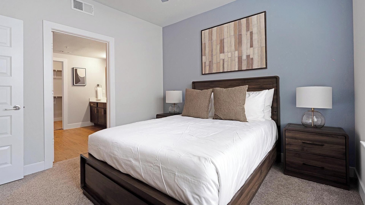 Photo of Bedroom in Far North Central