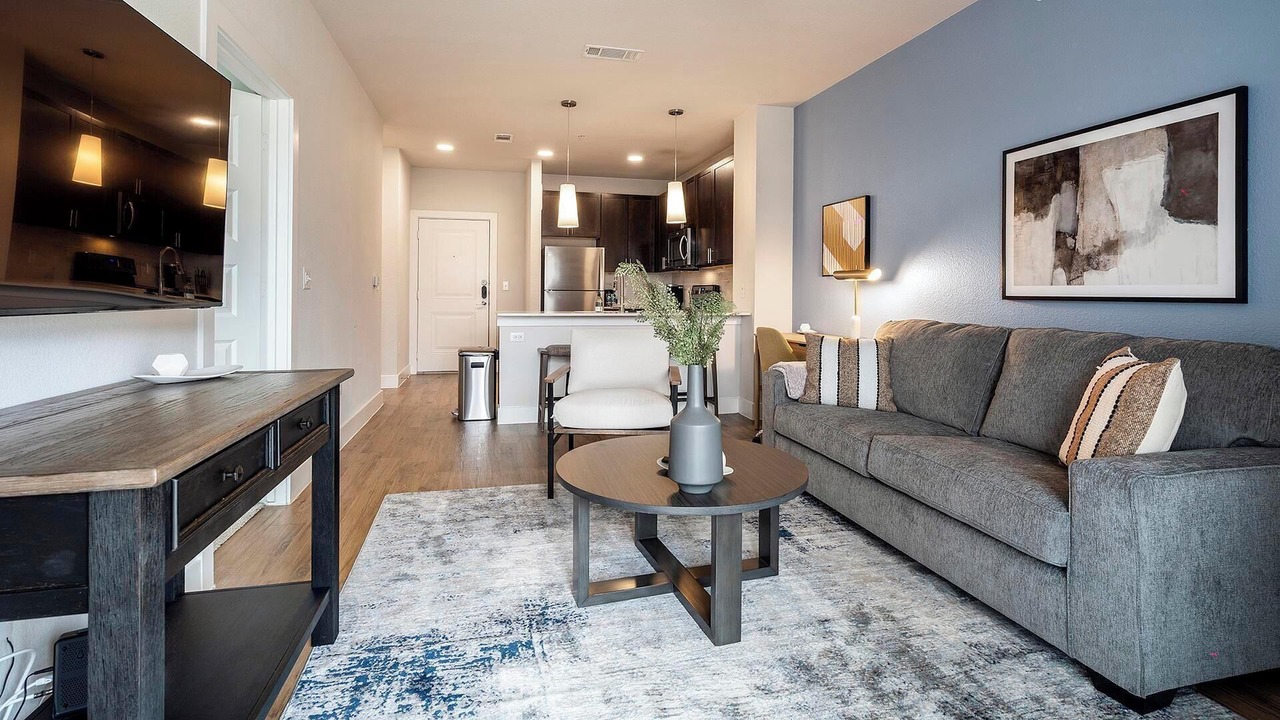 Photo of Livingroom in Far North Central