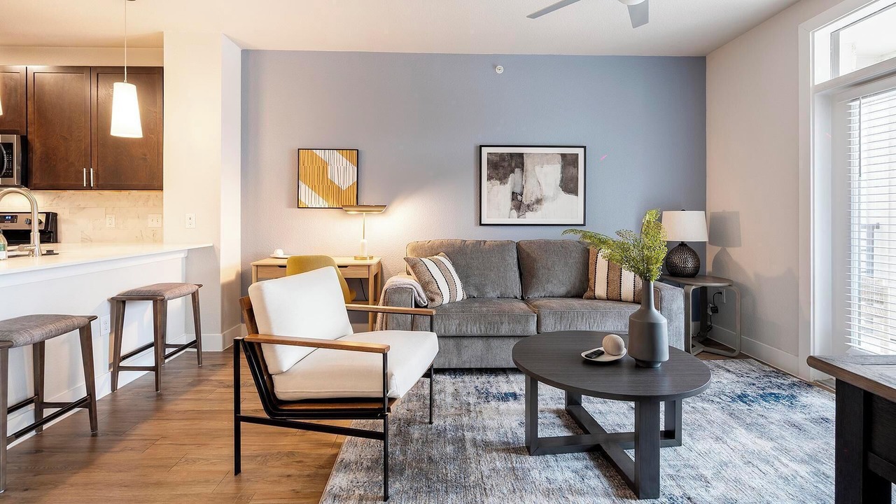 Photo of Livingroom in Far North Central